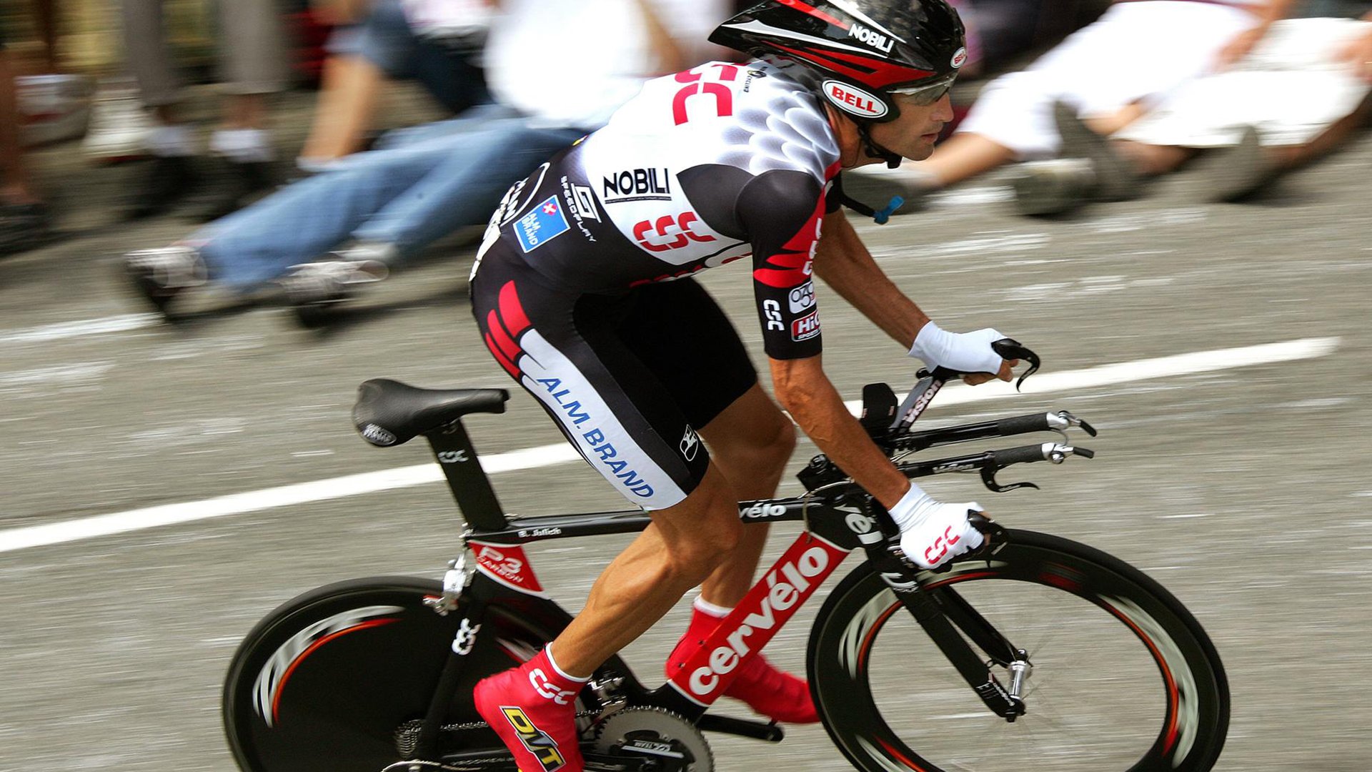 业余球队职业化尝试案例引发业内讨论，业余球员与职业的差距